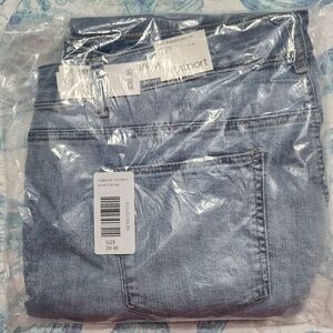 Westport Midrise Capri